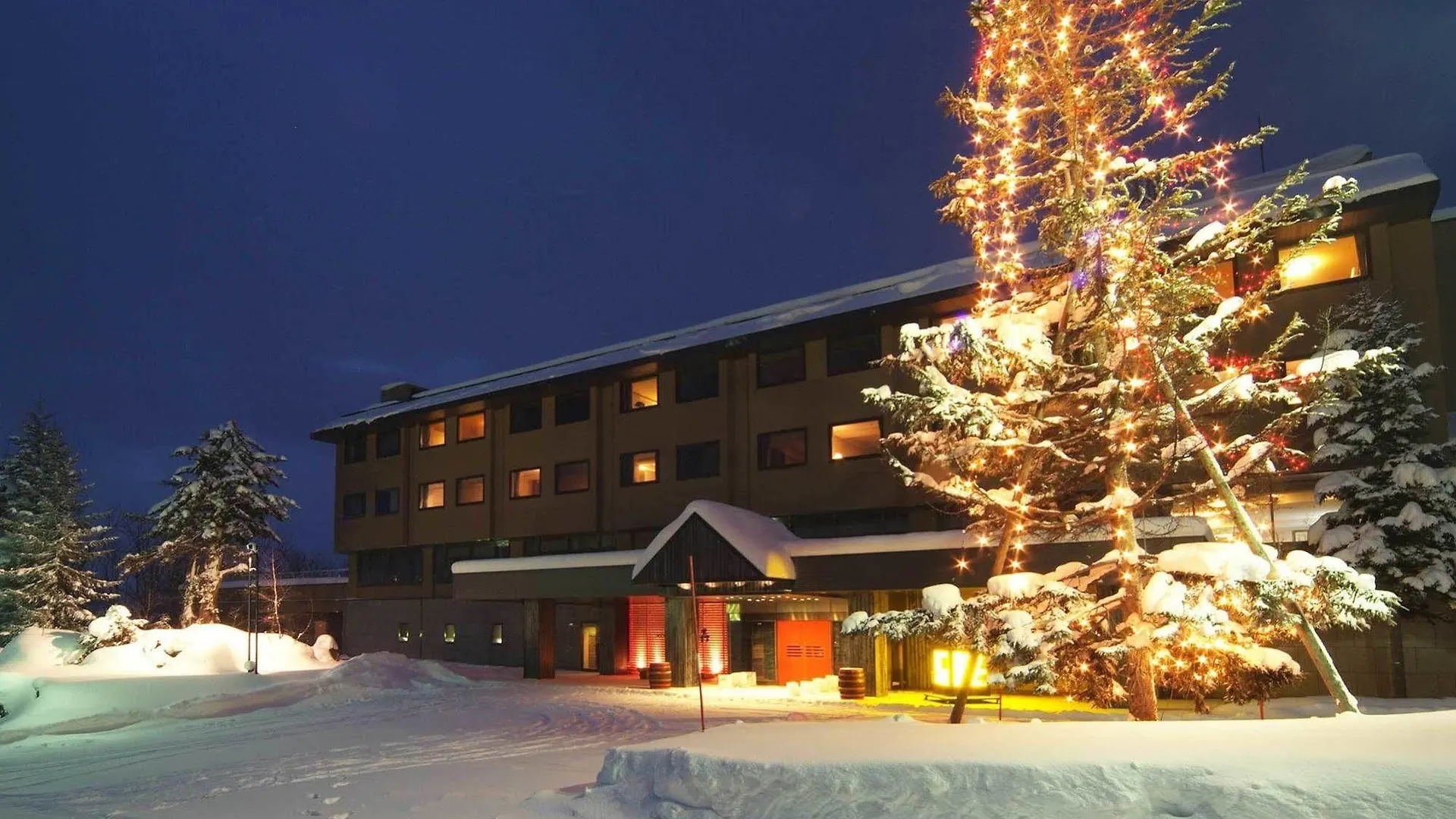Hotel Kanronomori Niseko 3*,
