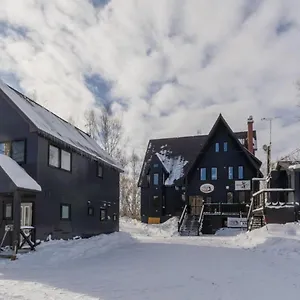  Деревянный коттедж Freeride Backpackers